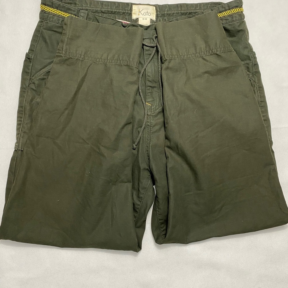 Koto dark green drawstring pants
